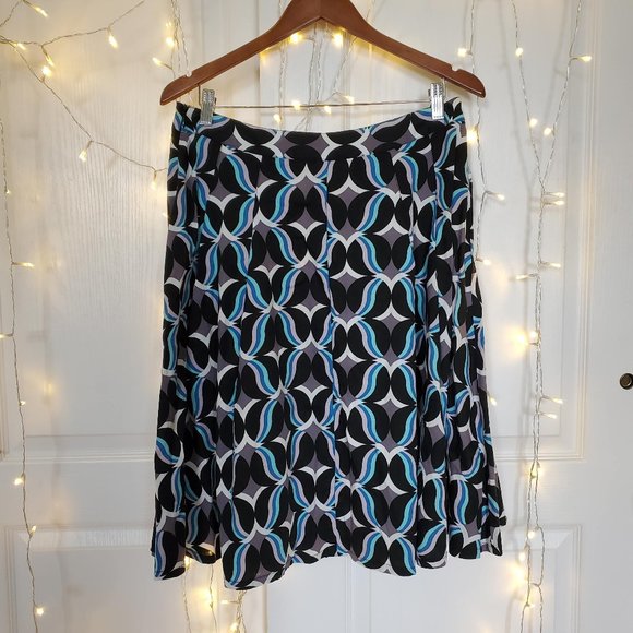 🔷 Retro Cool Toned Abstract Butterfly Pattern Pleated Skirt - Picture 4 of 5